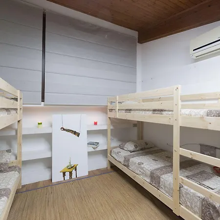 Vandrarhem Satori House *