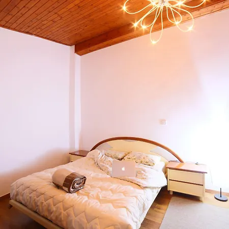 Satori House Hostal *