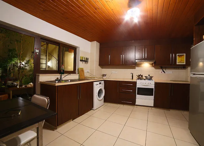 Satori House Hostel Lemesos