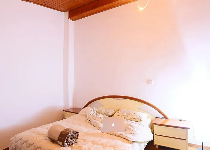 Satori House Hostel *